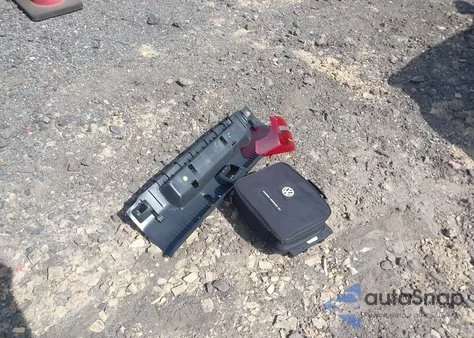 2017 Volkswagen Jetta 1.4T Se z USA, uszkodzony, nr VIN 3VWDB7AJ3HM310645